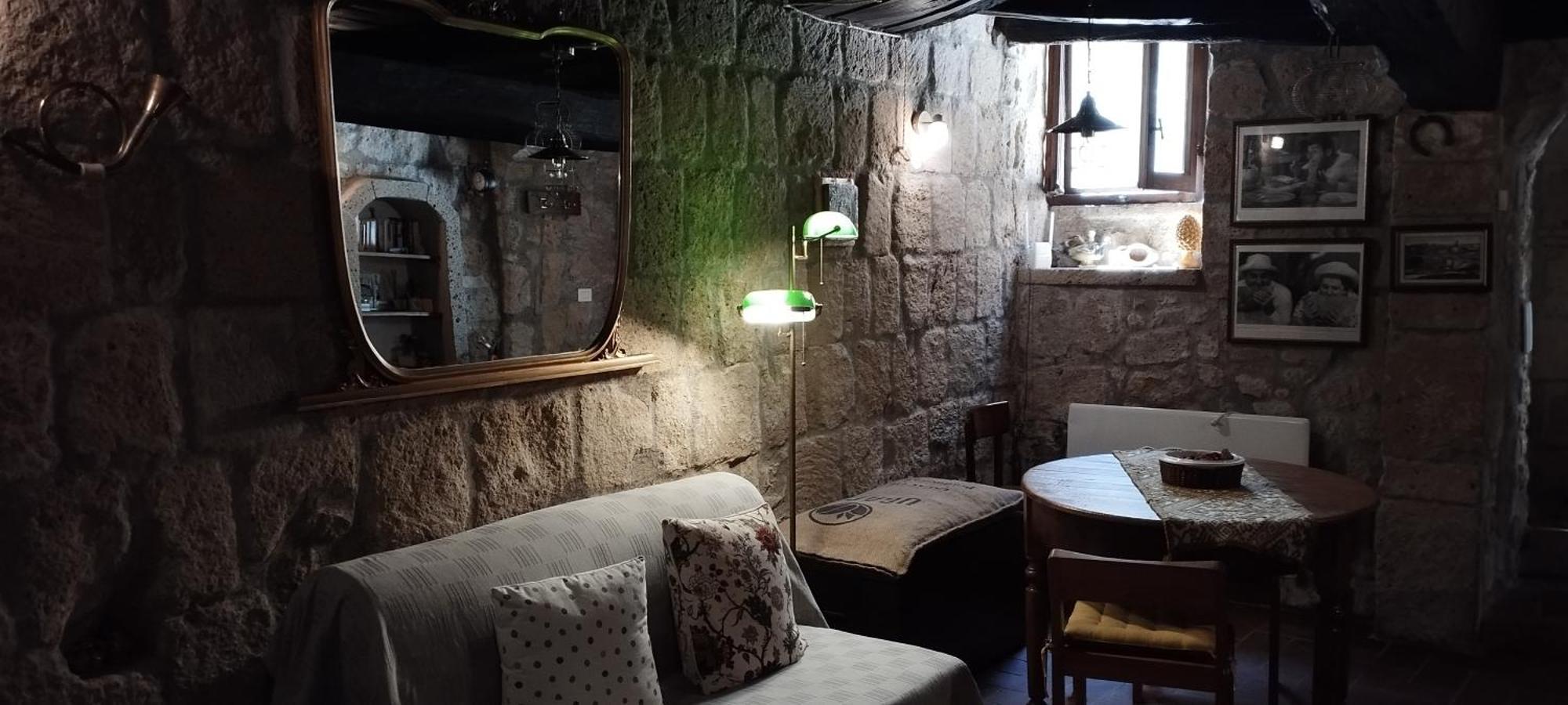 La Chascona Di Farnese Casa Di Tufo Nel Borgo Apartment Luaran gambar